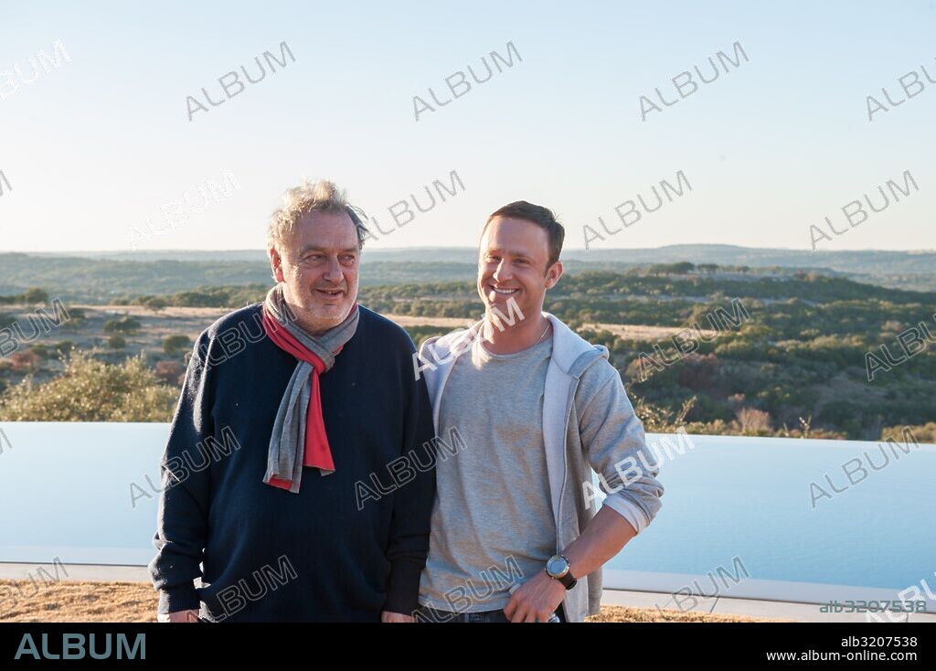 BEN FOSTER y STEPHEN FREARS en PROGRAM, THE-EL IDOLO, 2015 (THE PROGRAM), dirigida por STEPHEN FREARS. Copyright ANTON CAPITAL ENTERTAINMENT/STUDIOCANAL/WORKING TITLE FILMS.