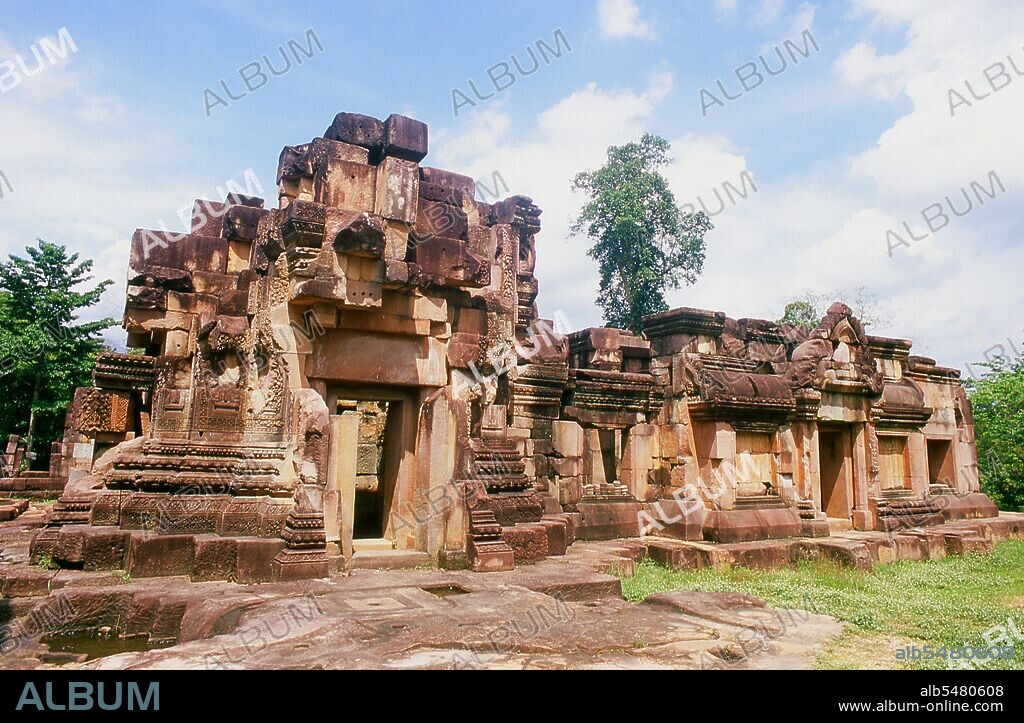 Prasat Ta Meuan - a complex of three structures built in the 12th–13th centuries around the time of the Cambodian king Jayavarman VII (1181 - 1215). The largest building is Prasat Ta Meuan Thom. It is surrounded by an outer wall, and contains a large central, rectangular building on a north-south axis. To the south is Prasat Ta Meuan Toht, a smaller structure, with an outer wall. The last and smallest of three is Prasat Ta Meuan, a small building with no wall, approx 15m x 5m in size.