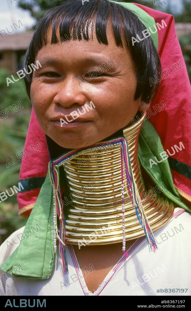 Thailand: Padaung (Long Neck Karen) woman, Chiang Mai Province, northern Thailand. The Padaung or Kayan Lahwi or Long Necked Karen are a subgroup of the Kayan, a mix of Lawi, Kayan and several other tribes. Kayan are a subgroup of the Red Karen (Karenni) people, a Tibeto-Burman ethnic minority of Burma (Myanmar).