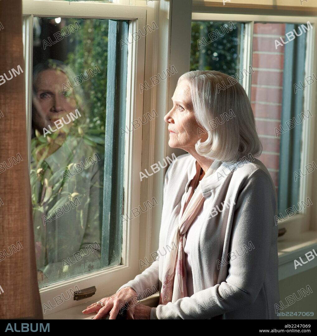 EVA MARIE SAINT in WINTER'S TALE, 2014, directed by AKIVA GOLDSMAN. Copyright WARNER BROS.