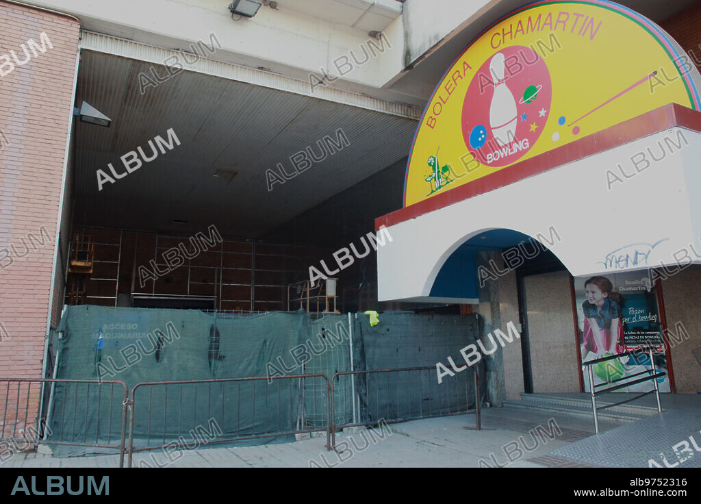 Madrid, 28/11/2015. Bajos comerciales de la estación de Chamartin. Obras en el local que fue la discoteca Macumba. Foto: Isabel Permuy ARCHDC.