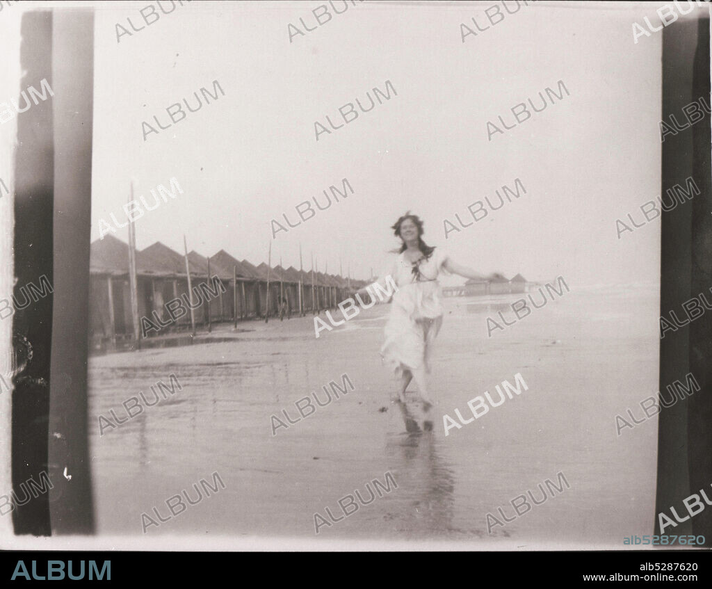 RAYMOND DUNCAN. Isadora Duncan at Lido.