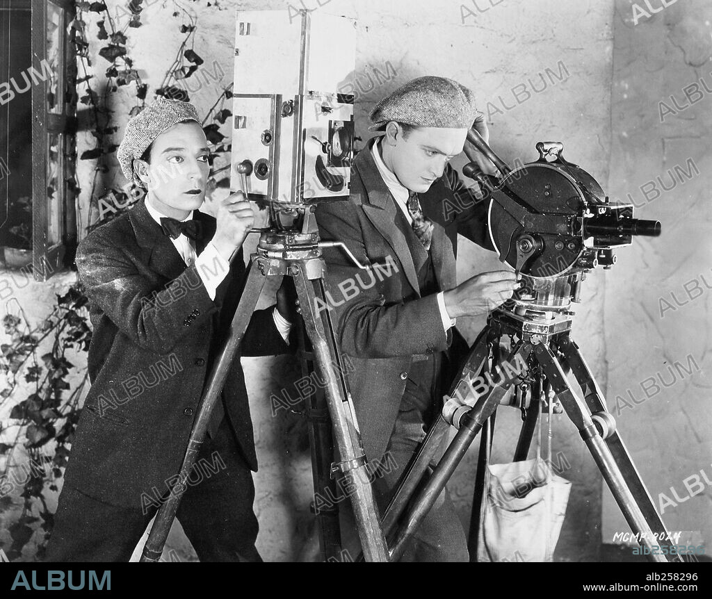 BUSTER KEATON in THE CAMERAMAN, 1928, unter der Regie von EDWARD SEDGWICK. Copyright M.G.M.