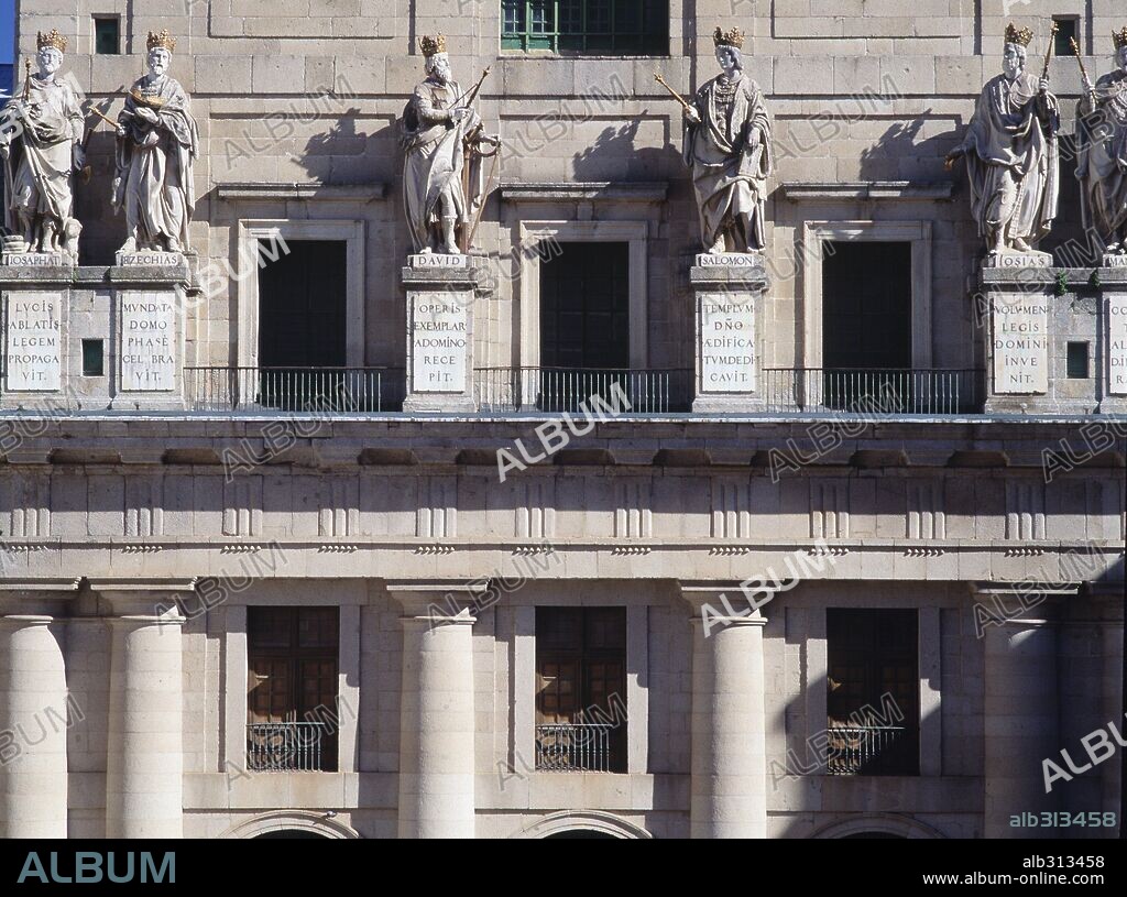 HERRERA, JUAN DE, ARCHITECT. Fachada de los Reyes.Monasterio de San Lorenzo de El Escorial, empezado a construir en 1563.  Província de Madrid, España.