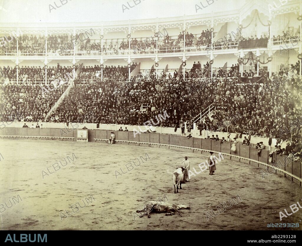 Sevilla, Corrida de toros, Entrando a matar.