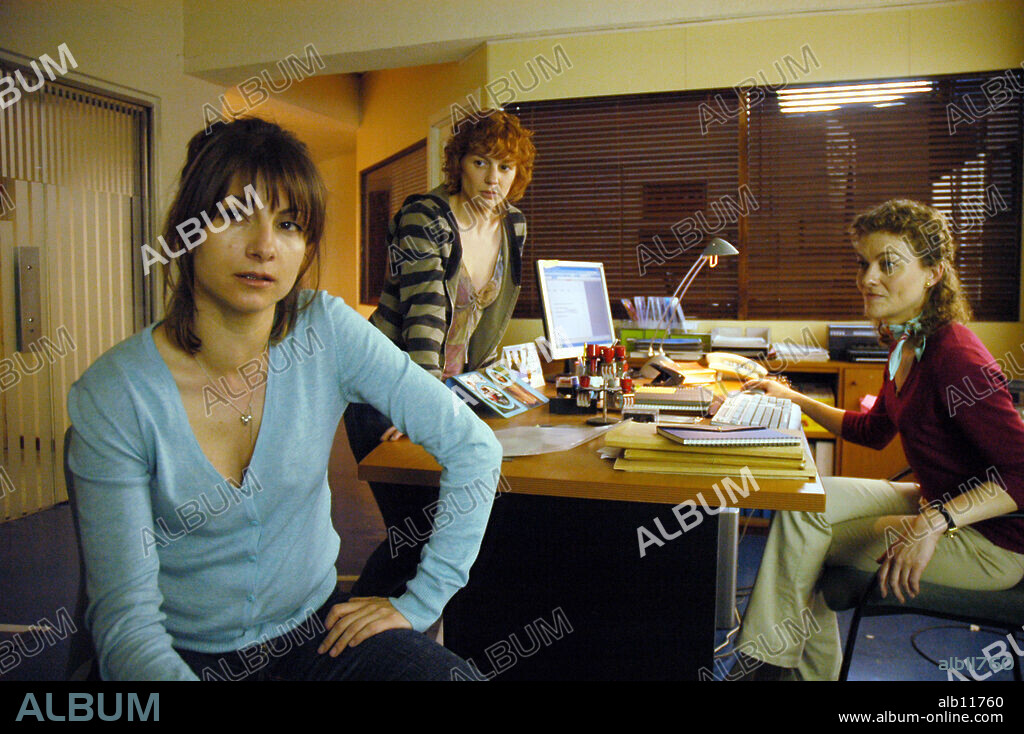 MARIA VAZQUEZ, NAJWA NIMRI y NURIA GONZALEZ en MATAHARIS, 2007, dirigida por ICIAR BOLLAIN. Copyright SOGECINE.