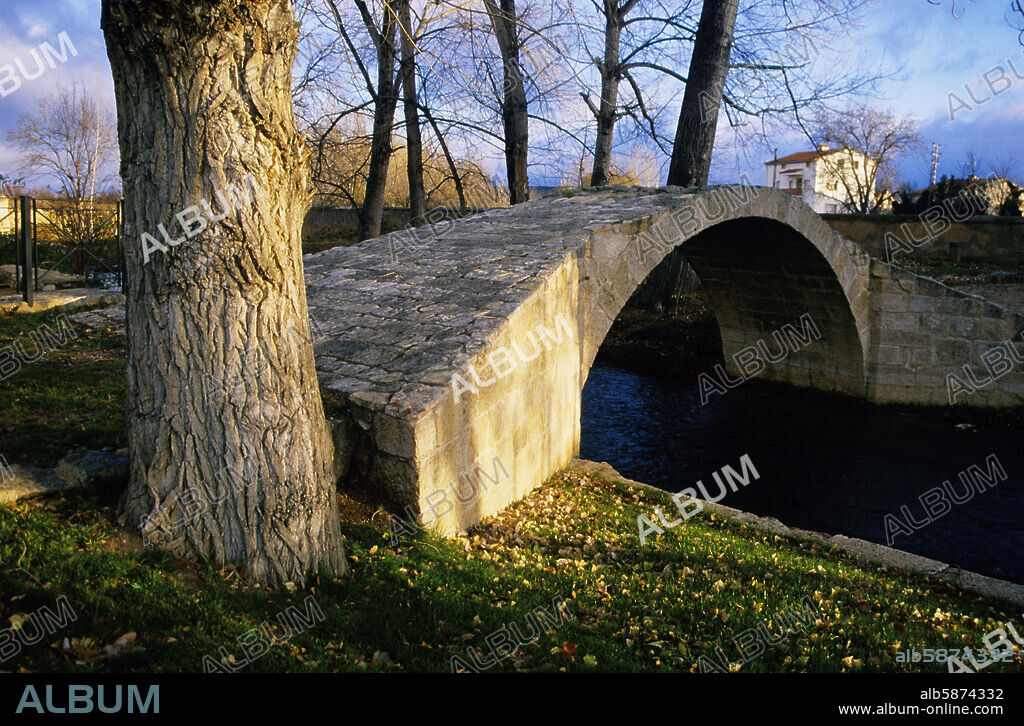 Calamocha, puente romano sobre río Jiloca.
