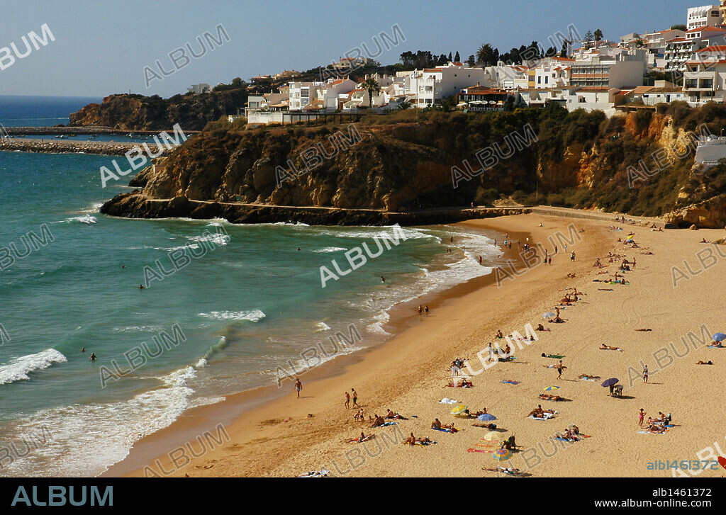 PORTUGAL. ALBUFEIRA. Playa de los Pescadores (Praia dos Pescadores). El Algarve.
