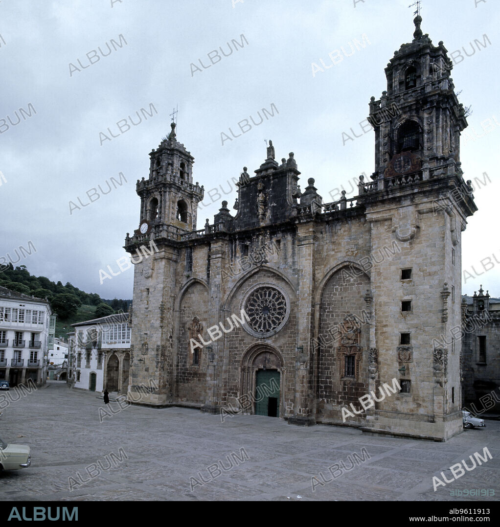 Façade of the Cathedral of Mondoñedo (Lugo), the cathedral has several styles by successive additions and alterations, in the main door the romanesque origins can be observed.