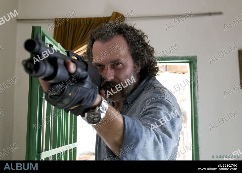 JOSE CORONADO en NO HABRA PAZ PARA LOS MALVADOS, 2011, dirigida por ENRIQUE URBIZU. Copyright LAZONAFILMS.