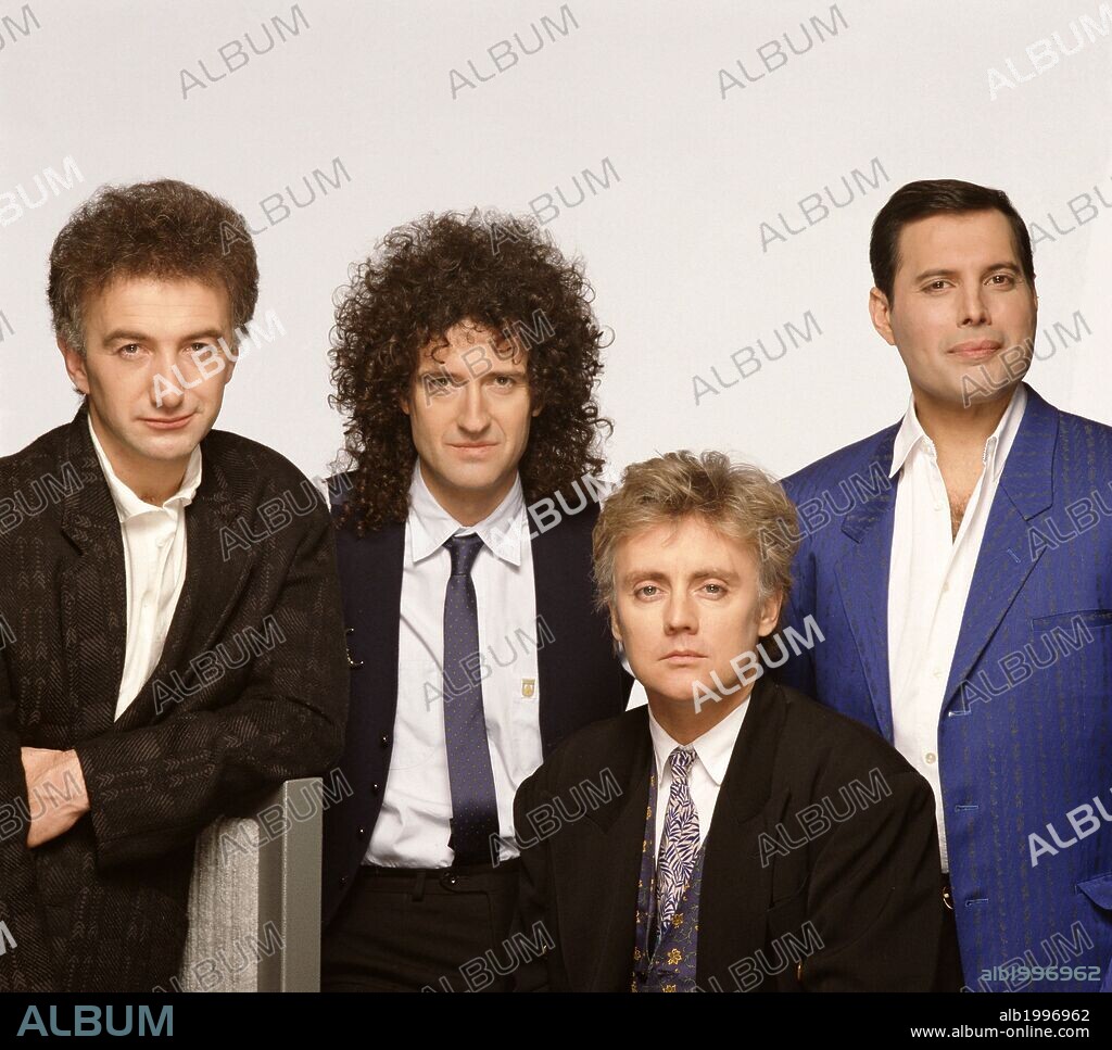 BRIAN MAY, Freddie MERCURY, JOHN DEACON, QUEEN y ROGER TAYLOR en QUEEN: DAYS OF OUR LIVES, 2011, dirigida por MATT O'CASEY. Copyright GLOBE PRODUCTIONS.