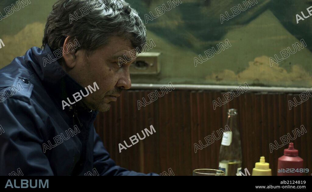 ALEJANDRO GOIC en CARNE DE PERRO, 2012, dirigida por FERNANDO GUZZONI. Copyright CENECA PRODUCCIONES/JBA PRODUCTION/HANFGARN&UFER FILM UN TV.