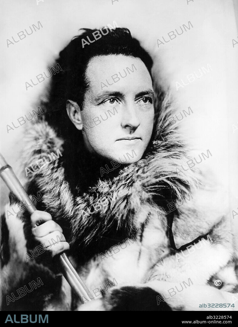 Orig. bildtext... COMMANDER R.E. BYRD IN CHARGE OF THE ANTARCTIC EXPEDITION. Not. Amiral Byrd Sydpolsexp. Anm. CD99 R.E. Byrd, 1888-1957, amerikansk pilot och polarforskare. persons: Richard Evelyn Byrd sites: USA PhotoDate:1929-??-??.