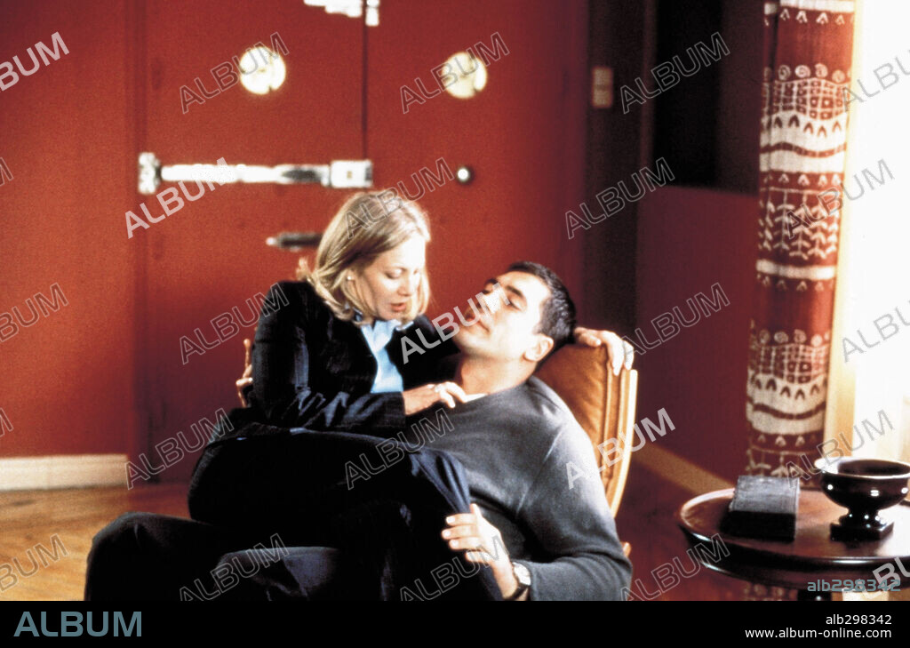 CECILIA ROTH y JAVIER BARDEM en SEGUNDA PIEL, 1999, dirigida por GERARDO VERA. Copyright LOLAFILMS.
