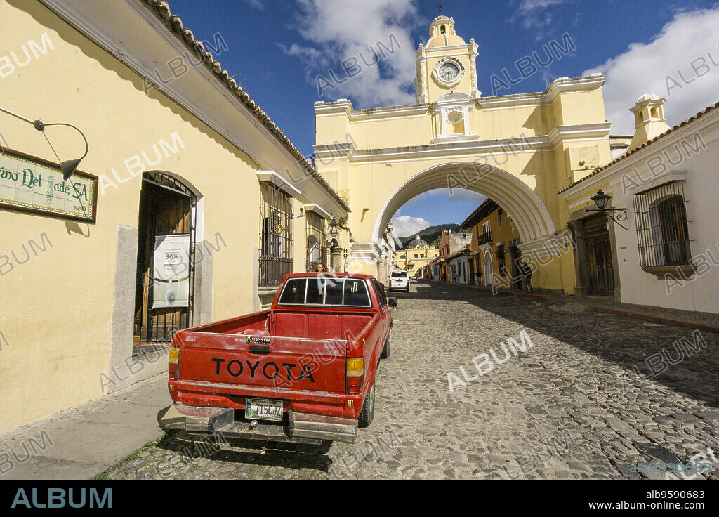 arco de Santa Catalina, arco del antiguo coinvento, Antigua Guatemala, departamento de Sacatepéquez, Guatemala, Central America.