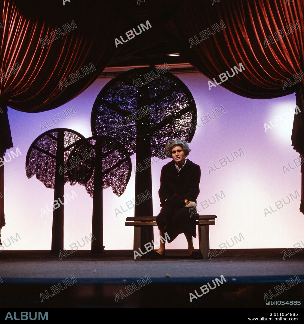 Mary and Gordy, drag show, ARD, 1983, pictured: drag star Mary Morgan, played by Georg Preusse. Mary and Gordy, travesty show on ARD, 1983, pictured: travesty star Mary Morgan, played by Georg Preusse.