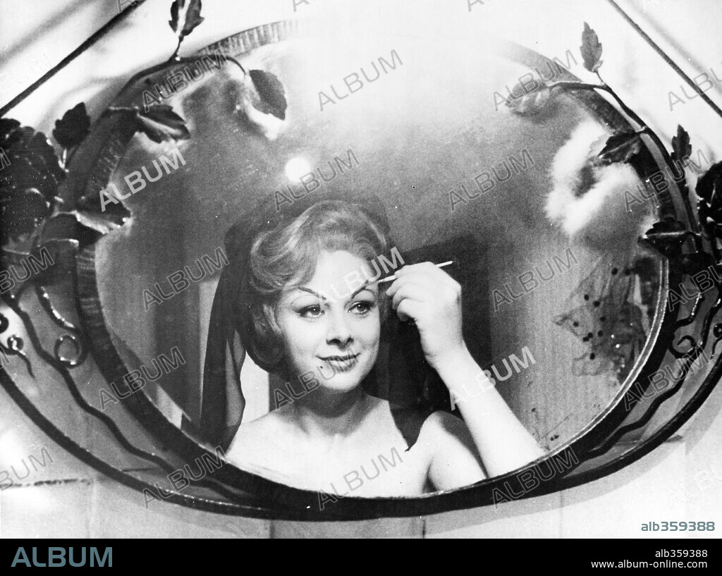 SANDRA MILO dans 8 1/2, 1963, réalisé par FEDERICO FELLINI. Copyright CINERIZ.